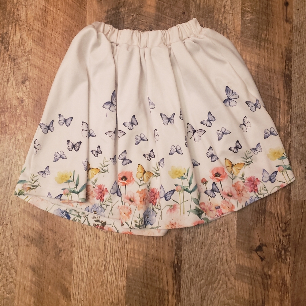 SHEIN Cream Bubble Mini Skirt with Smocked Detail